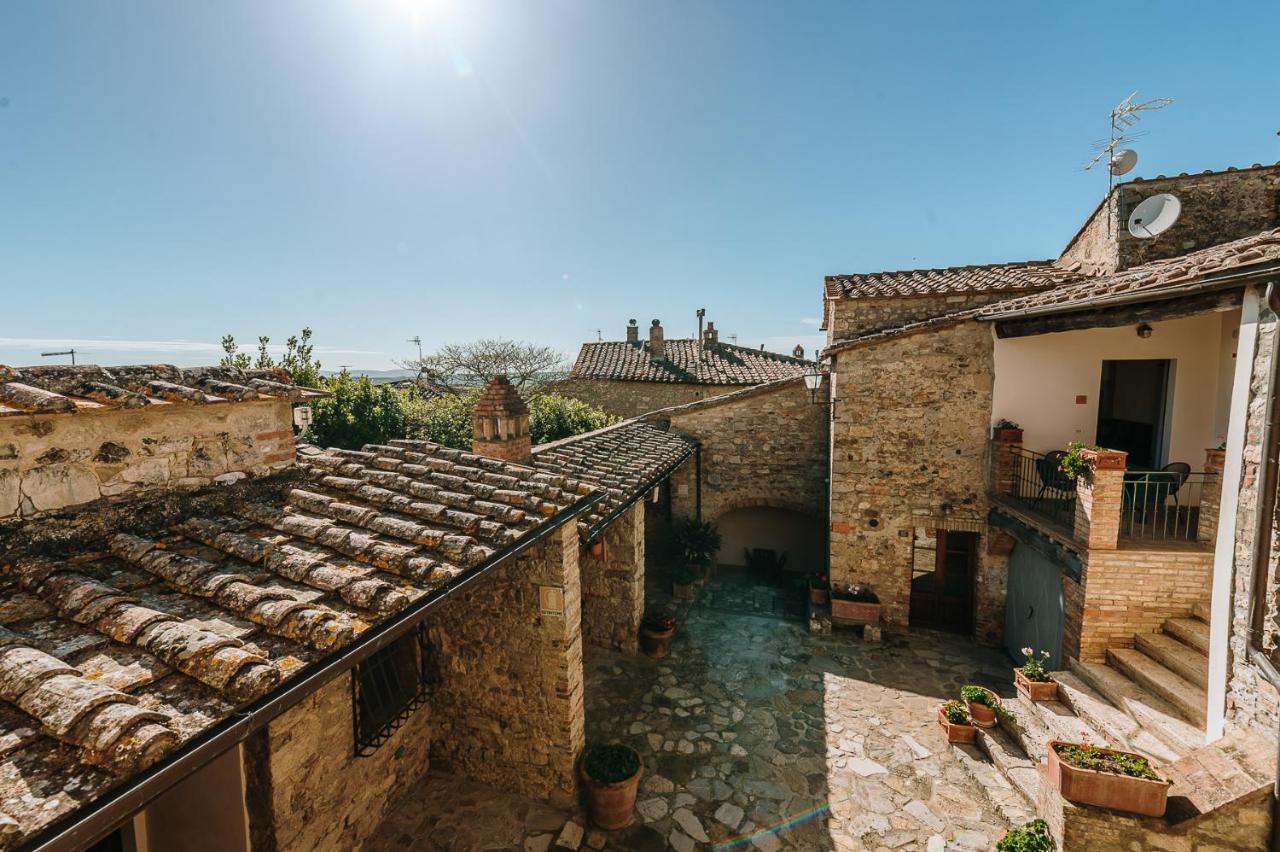 Borgo Villa A Sesta San Gusme Екстериор снимка